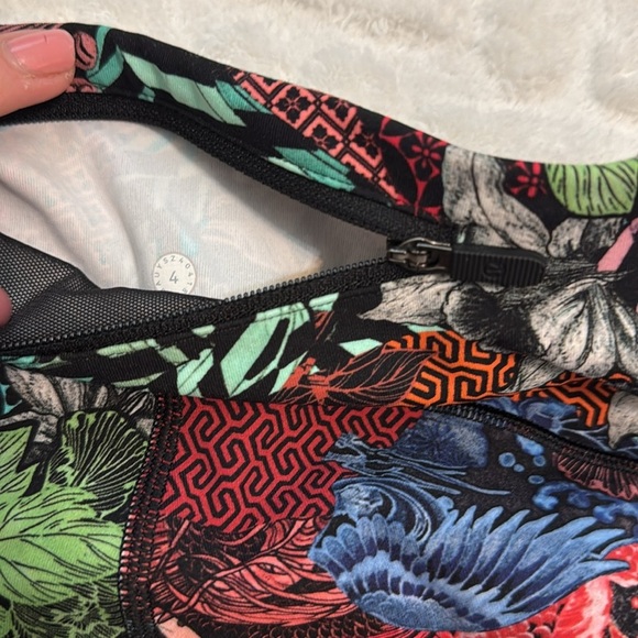 Lululemon Speed Up Tight *Full-On Luxtreme 28"
Zen Clash Multi - Picture 10 of 13